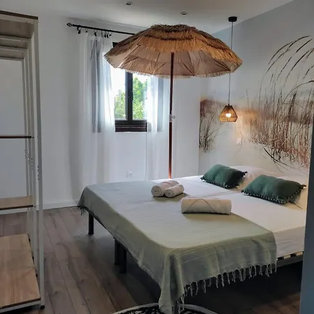 Lejlighed T5 Perfettu 115 M2, Garden, Pool, 8 Guests
